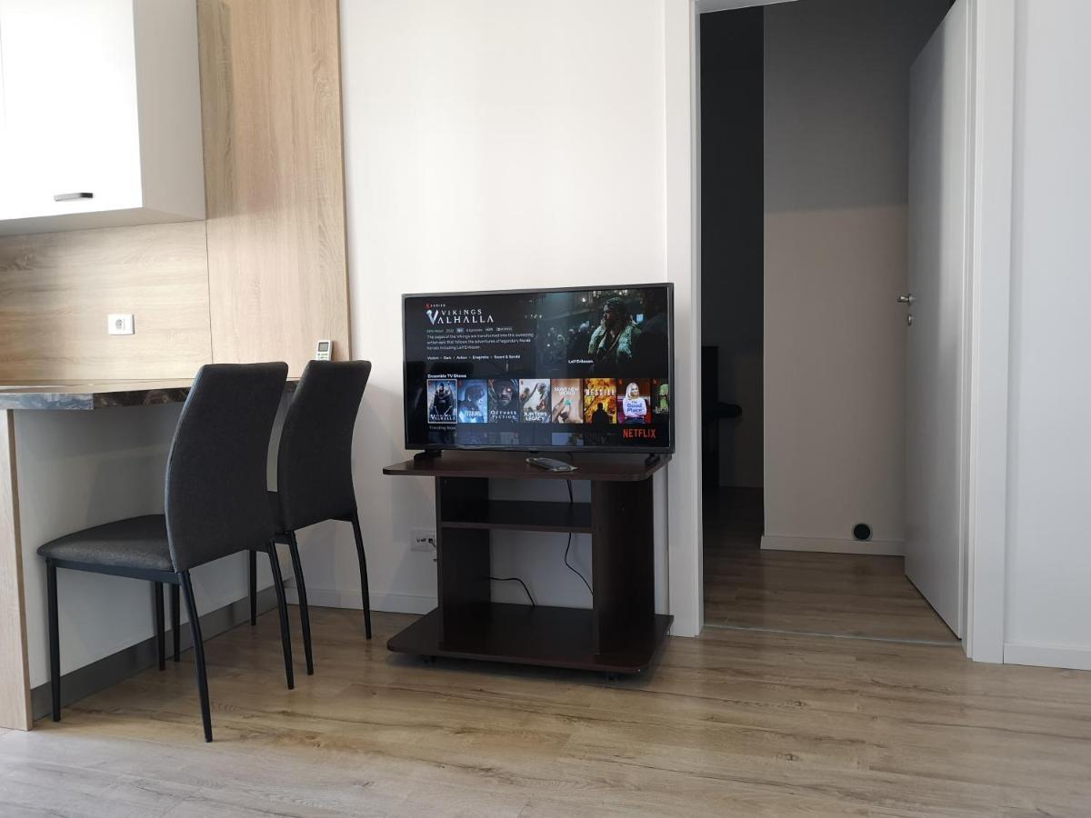 Ared-Atrium Mall Chrysflatty3 Premium Apartment 60Mp Arad Eksteriør billede