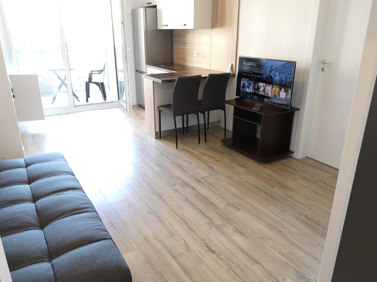 Ared-Atrium Mall Chrysflatty3 Premium Apartment 60Mp Arad Eksteriør billede