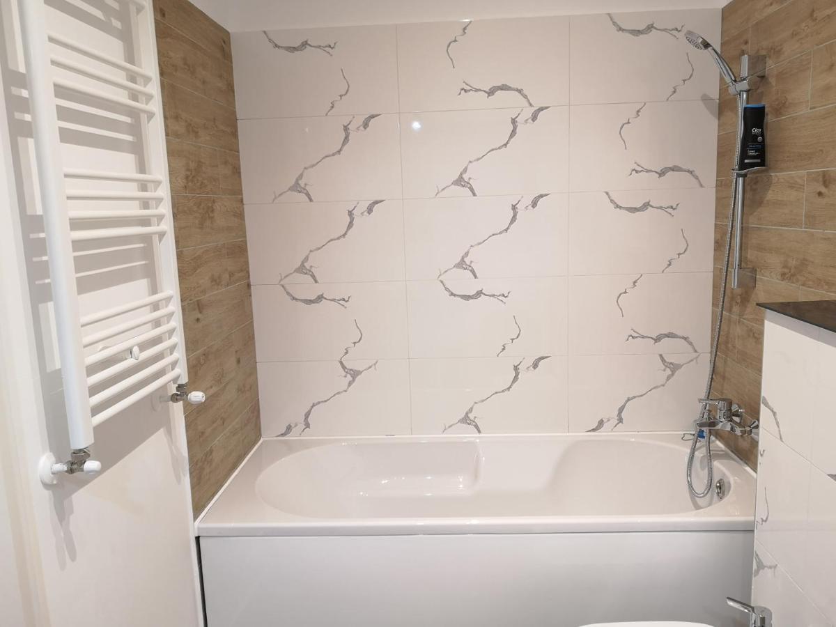 Ared-Atrium Mall Chrysflatty3 Premium Apartment 60Mp Arad Eksteriør billede